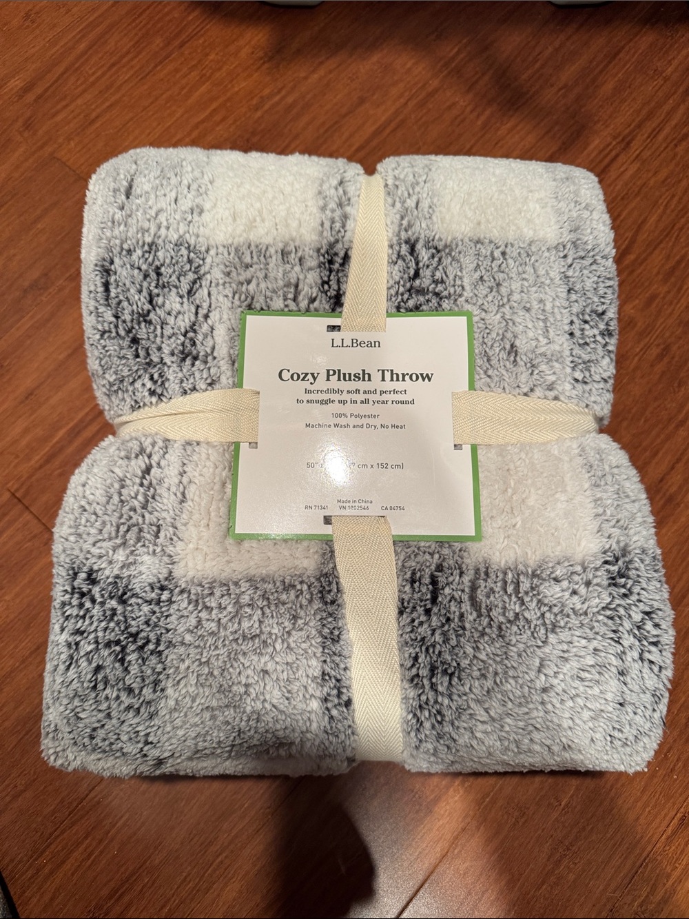 L.L.Bean Plush Throw Blanket - Gray & White Striped